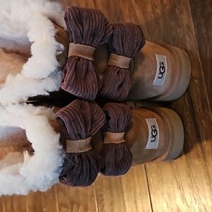 Uggs Bailey Corduroy Bow Boot